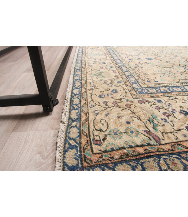 Kural Rug 292x187 cm