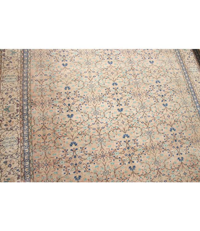 Kural Rug 292x187 cm