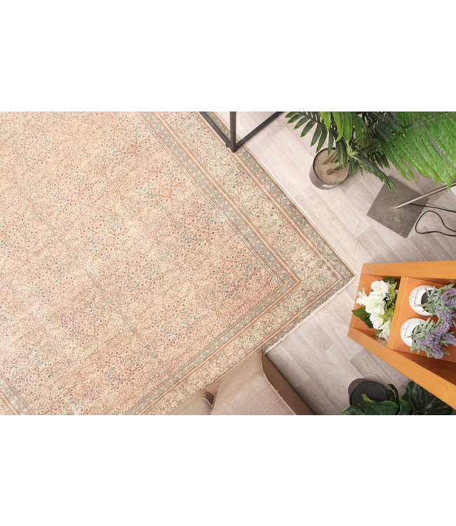 Royal Bulkh Rug 294x196 cm