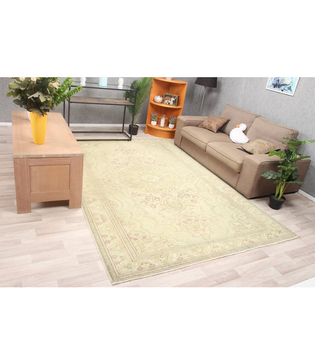 Uraaq Teppich 292x198 cm