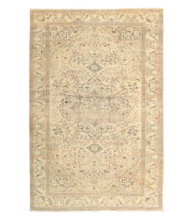 Yorak Rug 296x198 cm