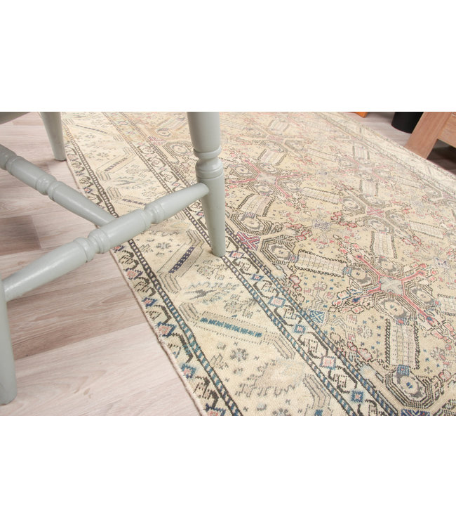 Armaani Rug 203x143 cm