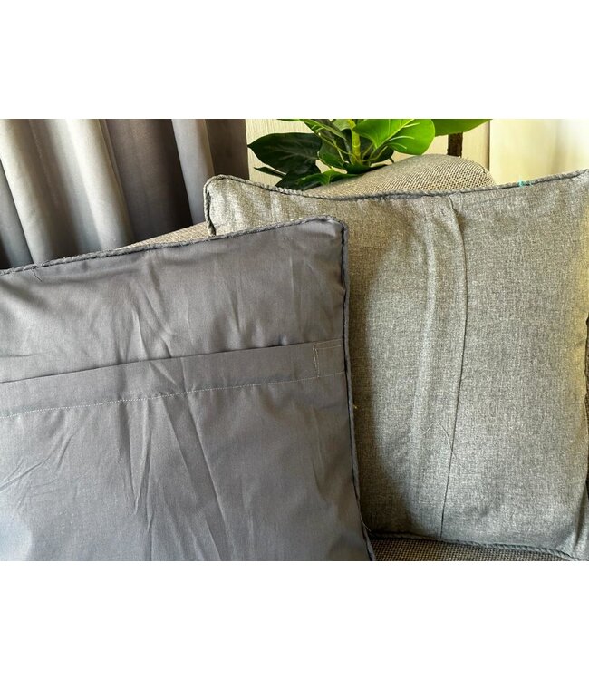 2x unike kelim kussens met vulling  45x45 cm