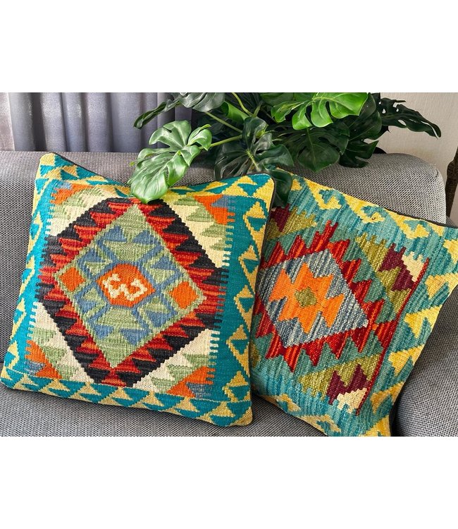 2x unike kelim kussens met vulling  45x45 cm