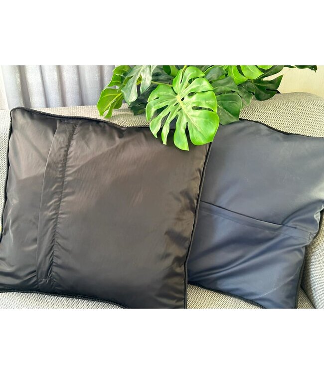 2x unike kelim kussens met vulling  45x45 cm