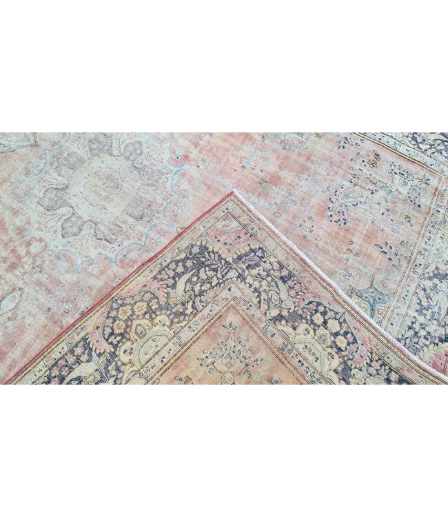 Ruqal Rug  395x301cm