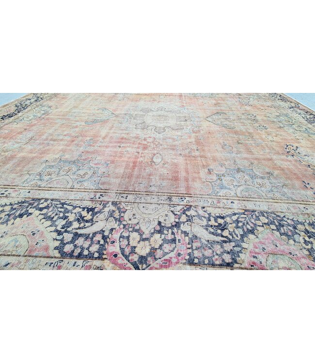 Ruqal Rug  395x301cm