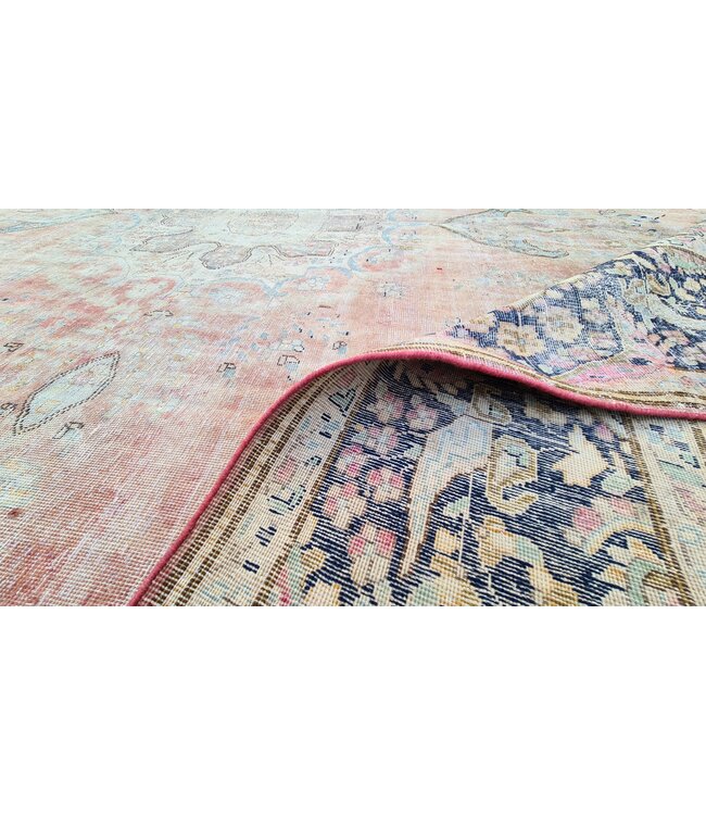 Ruqal Rug  395x301cm