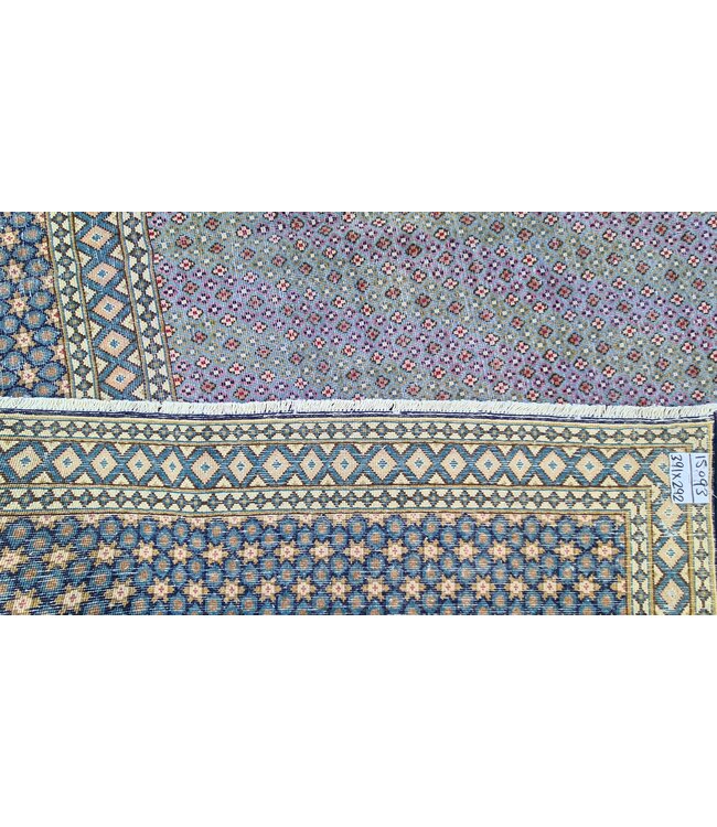 Ruqal Rug  391x292cm