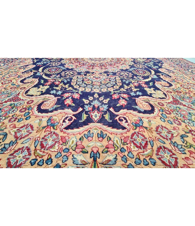 Royal Puraq Rug  391x298 cm