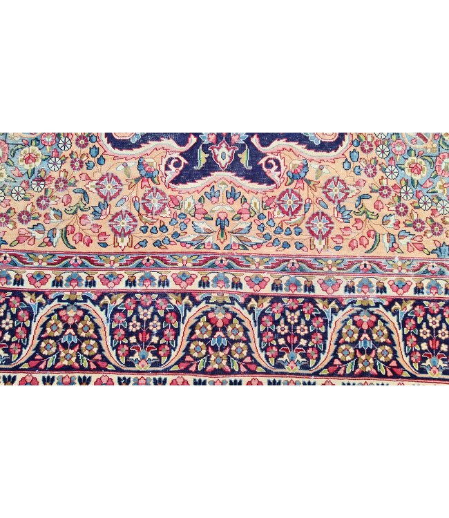 Royal Puraq Rug  391x298 cm