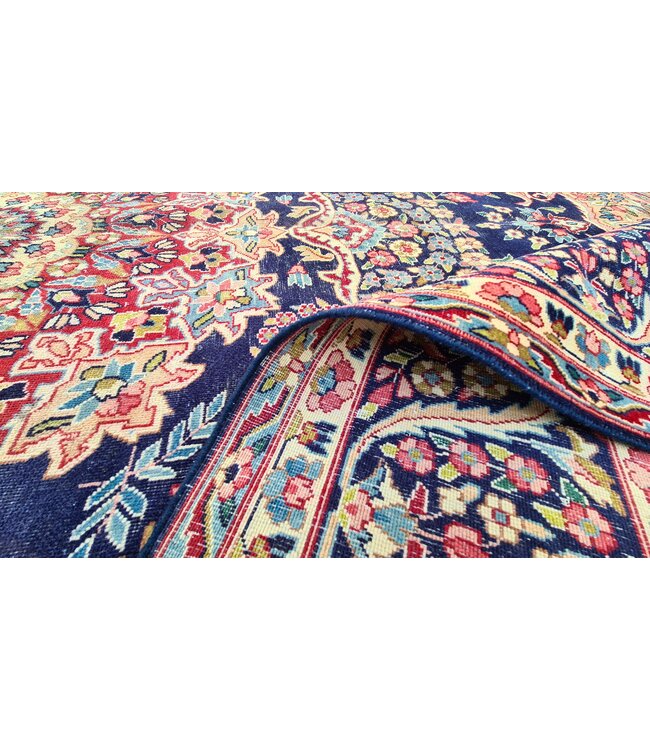 Royal Puraq Rug  391x298 cm