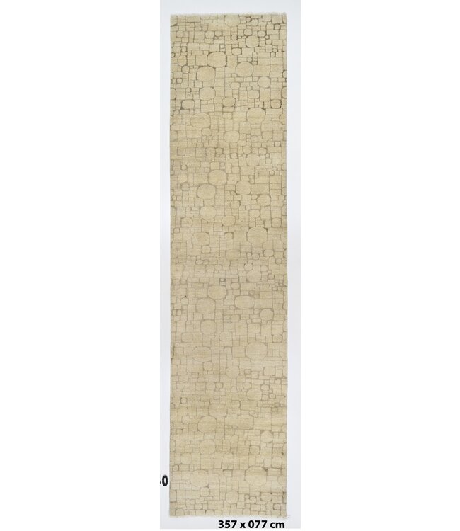 Columnar Rug 357 x 077 cm