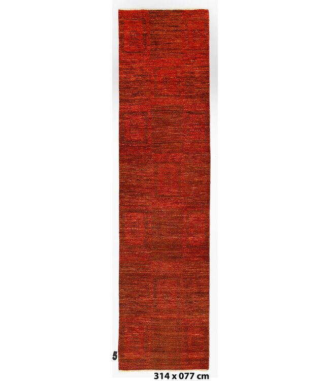 Scarlet Rug 314 x 077 cm