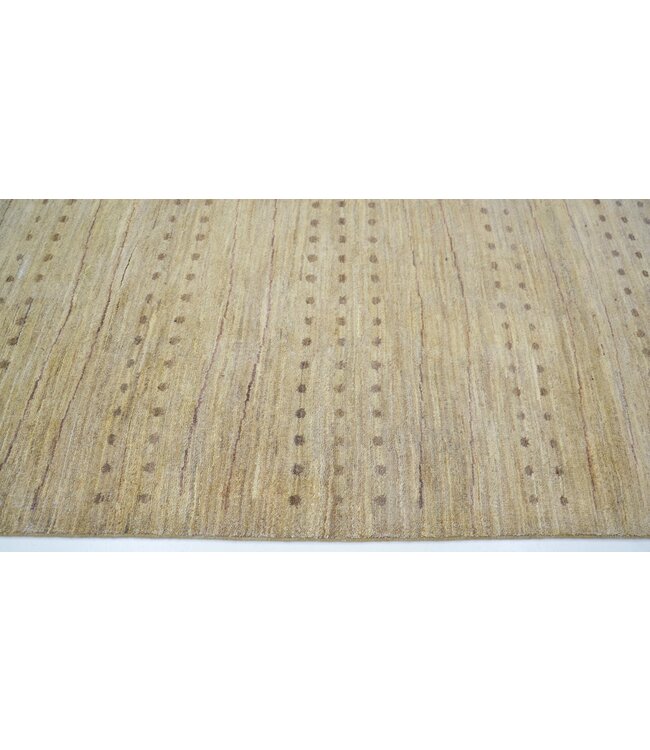 Creme Dotted Rug 313 x 076 cm