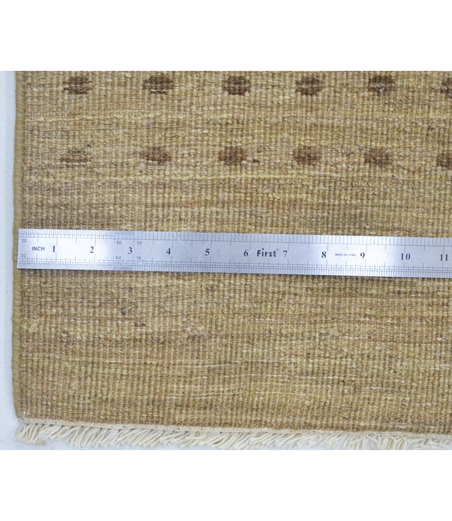 Creme Dotted Rug 313 x 076 cm