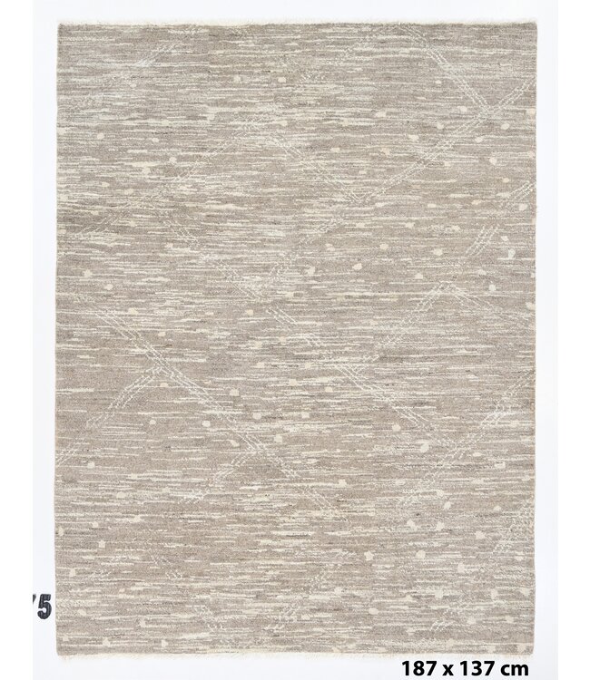 Cream Trail Rug 187 x 137 cm