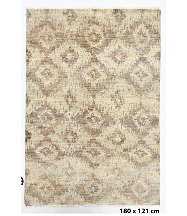 Creme Inat Rug 180 x 121 cm