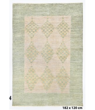 Green Diamond Rug 182 x 120 cm