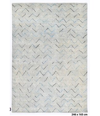 Wonders of Zigzag Rug 246 x 165 cm