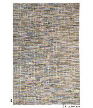 Multichromatic Ray Rug 251 x 164 cm