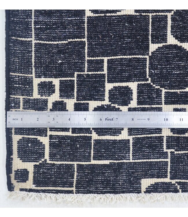 Black Cirsquare Rug 246 x 169 cm