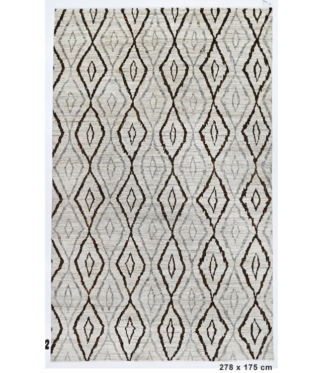 Diamond in Light Rug 278 x 175 cm