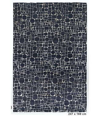 Black Cirsquare Rug 247 x 169 cm