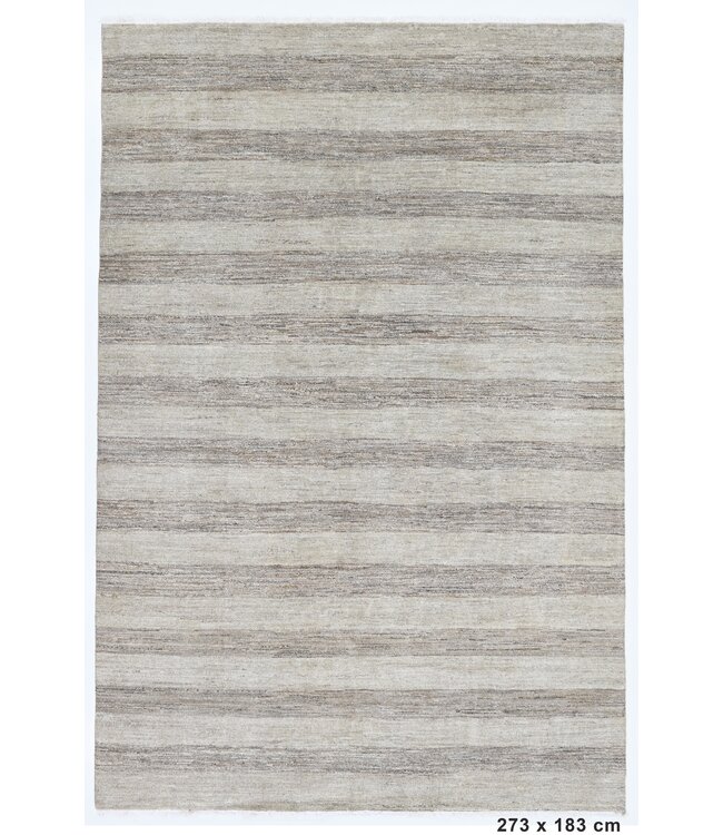 Wood Carved Rug 273 x 183 cm