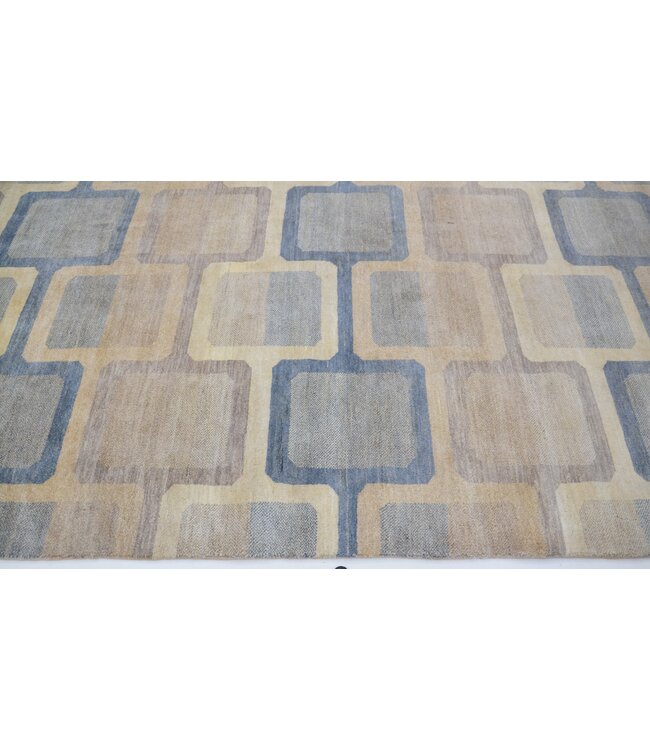 Einzelliger mehrfarbiger Teppich 303 x 195 cm