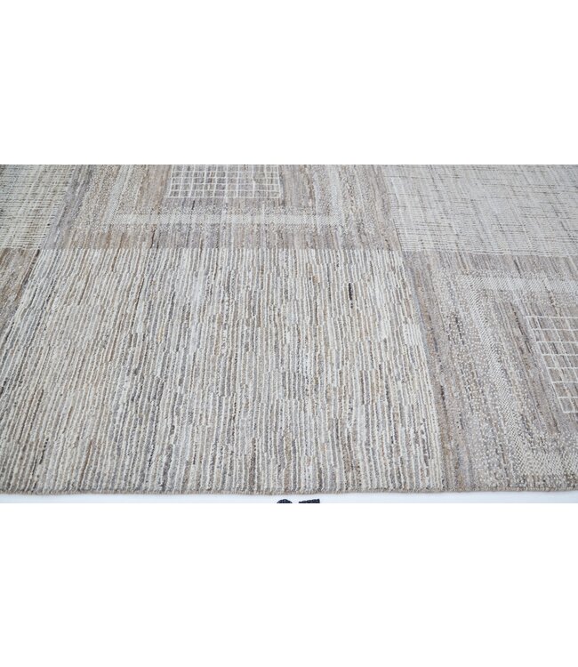 Lucius Rug 268 x 185 cm