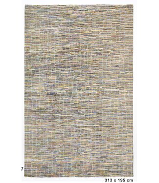 Multichromatic Ray Rug 313 x 195 cm