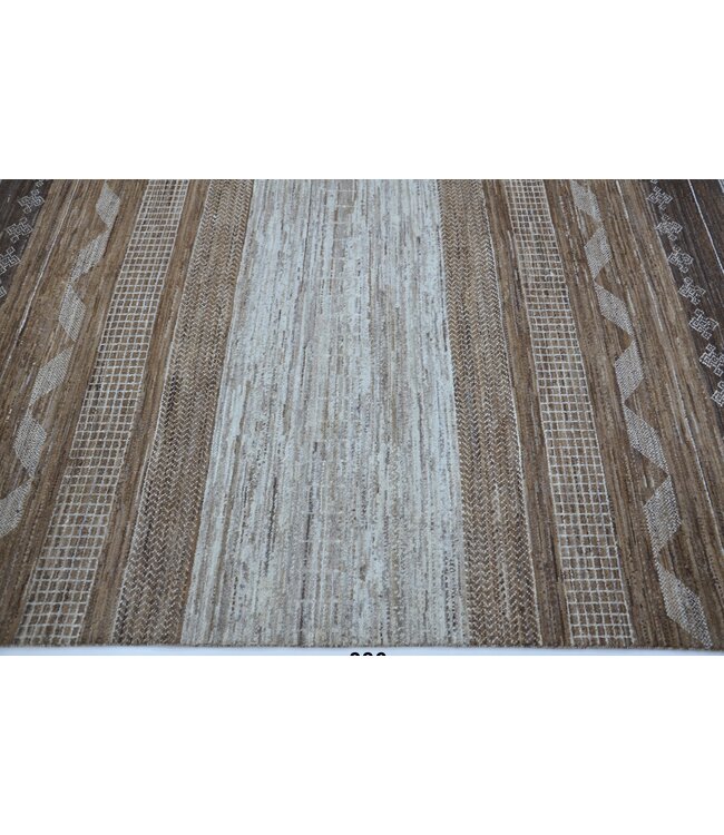 Chocolate Art Rug 248 x 165 cm
