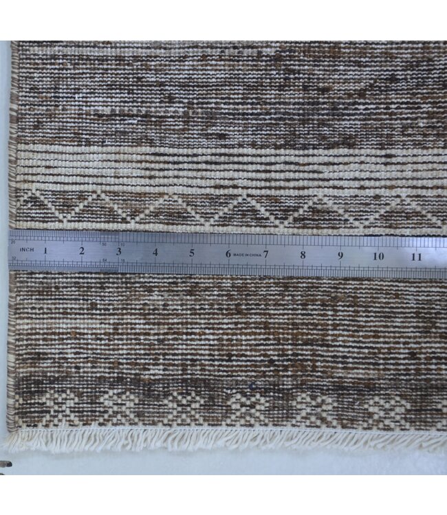 Chocolate Art Rug 248 x 165 cm