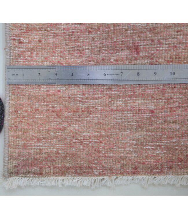 Teppich aus Samt und Creme, 277 x 178 cm