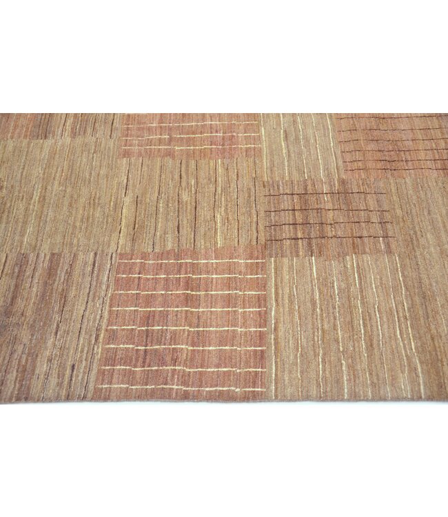 Chaos Minimalist Square Rug 274 x 178 cm