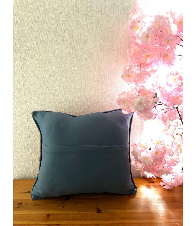 kelim kussens  vintage ca 45x45 cm met vulling