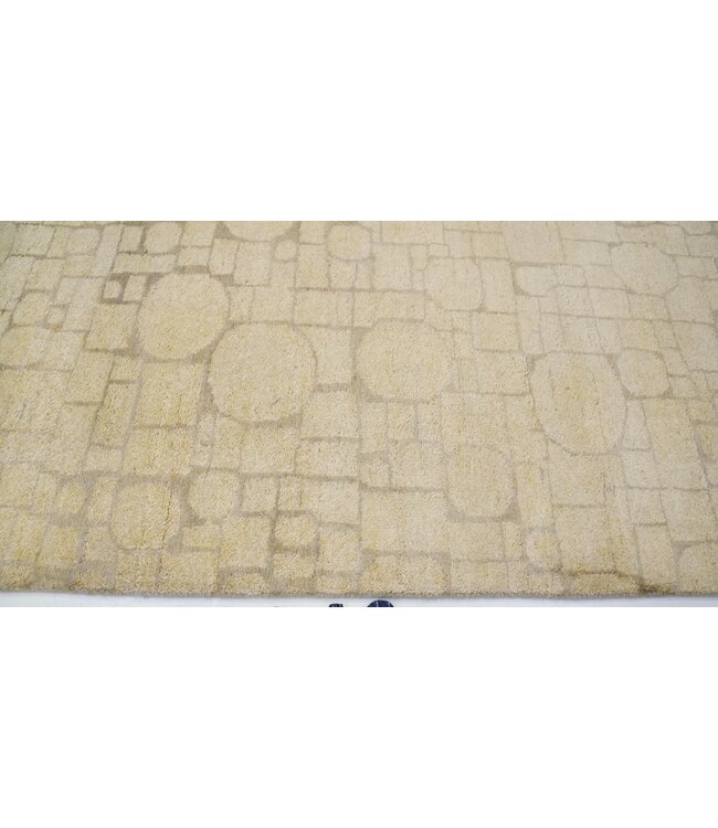 Creme Cirsquare Rug 357 x 077 cm