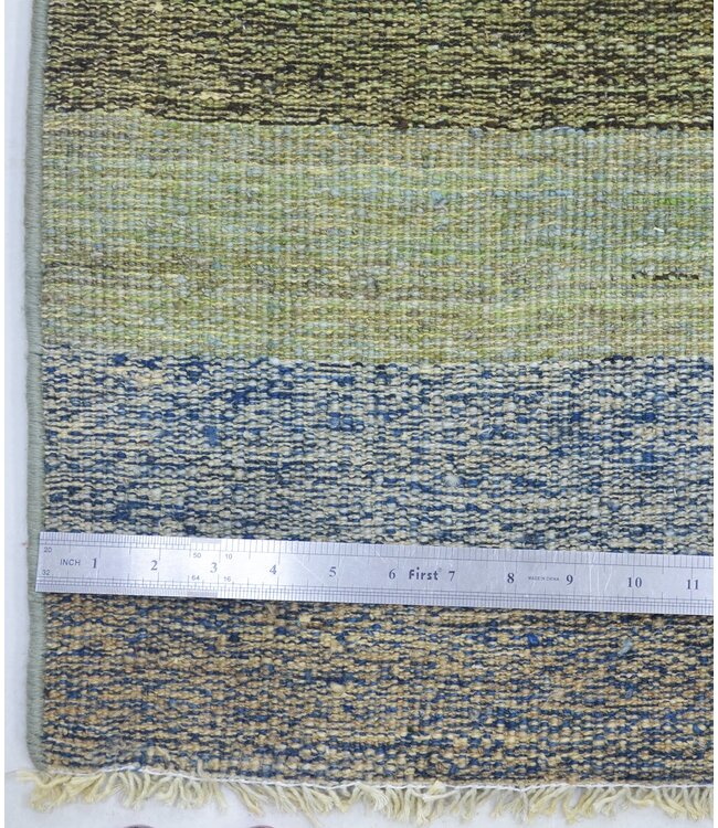 Erdfarbener Teppich 361 x 081 cm