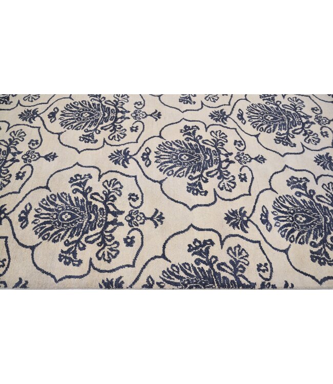 Persian Kingdom Rug 312 x 243 cm