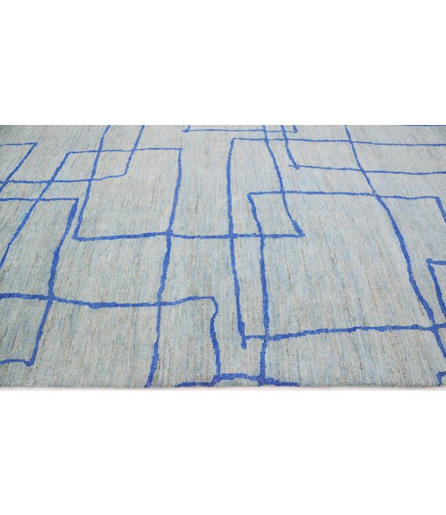 Blue Line in Grass Teppich 321 x 245 cm