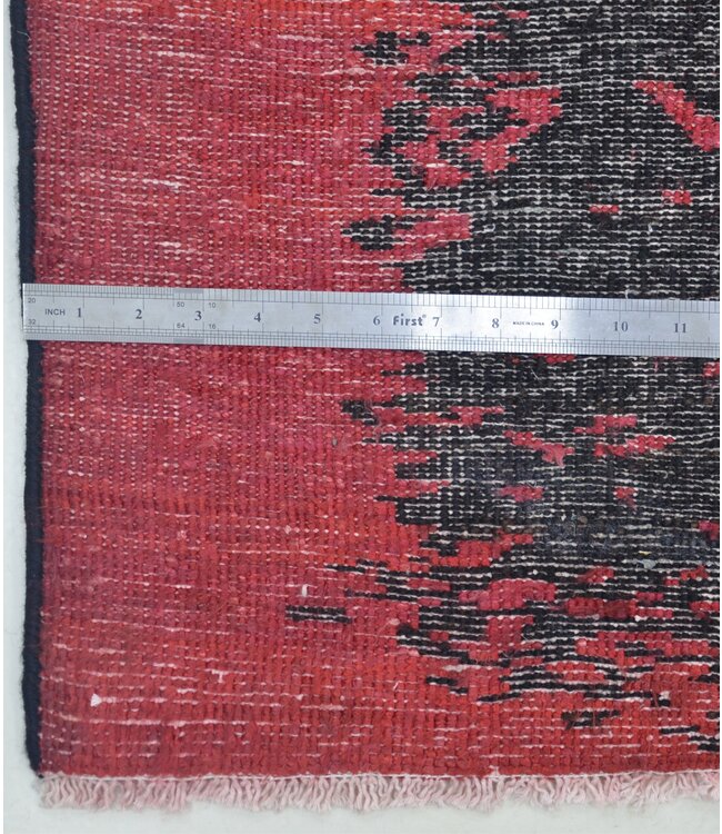 Lava on the Ground Rug 360 x 269 cm