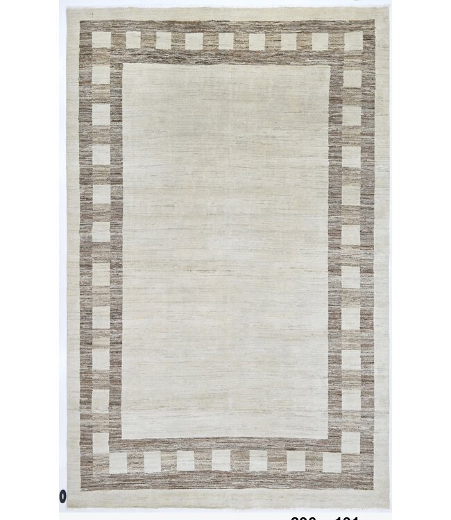 Creme Earth Square Rug 296 x 191 cm