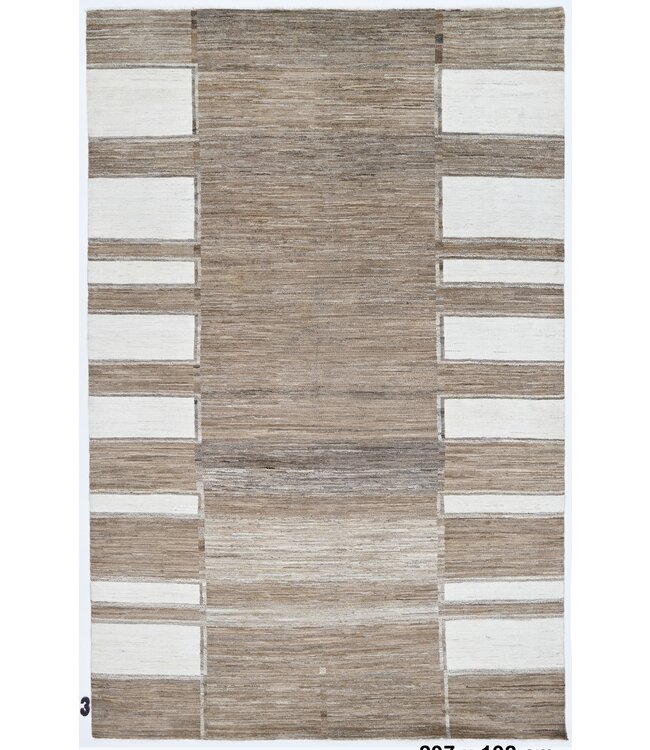 White Rhombus Rug 297 x 192 cm