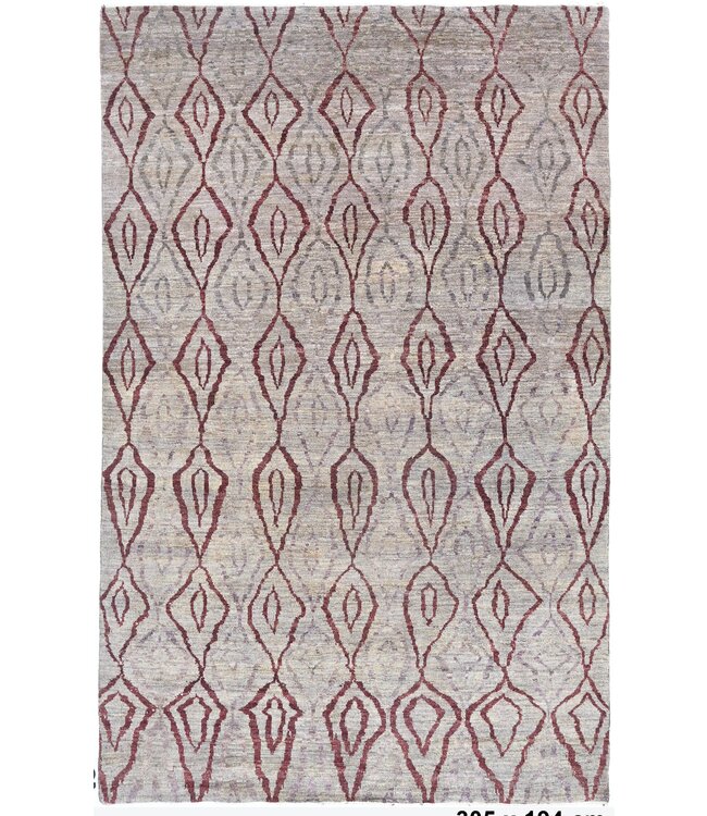 Diamond in Light Rug 305 x 194 cm