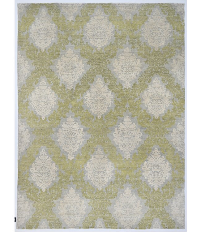 Damask Diamond Rug 369 x 271 cm