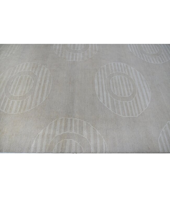 Basil Modern Rug  364  x  268 cm