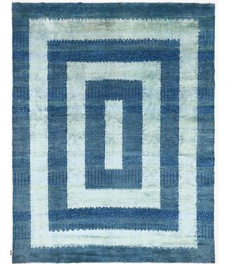 Kelimshop Quatrefoils Square Rug 306 x  243 cm