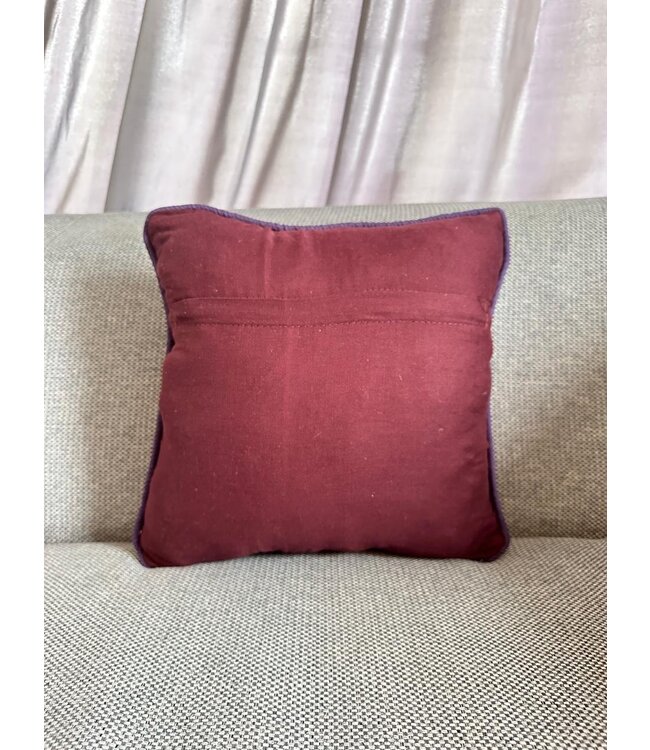 kelim kussens  vintage   ca 40x40  cm met vulling