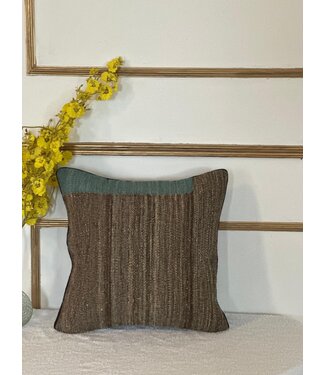 Kelimshop kelim kussens vintage   ca 40x40  cm met vulling